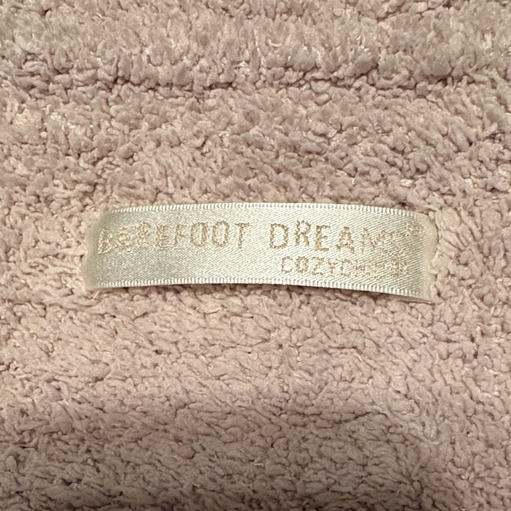 Barefoot Dreams Cream Plush Throw. 6.5x5.5